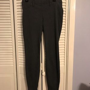 3/$20 Time and Tru Women’s Pull-On Gray Pants. Gently Worn, False Front Pockets.